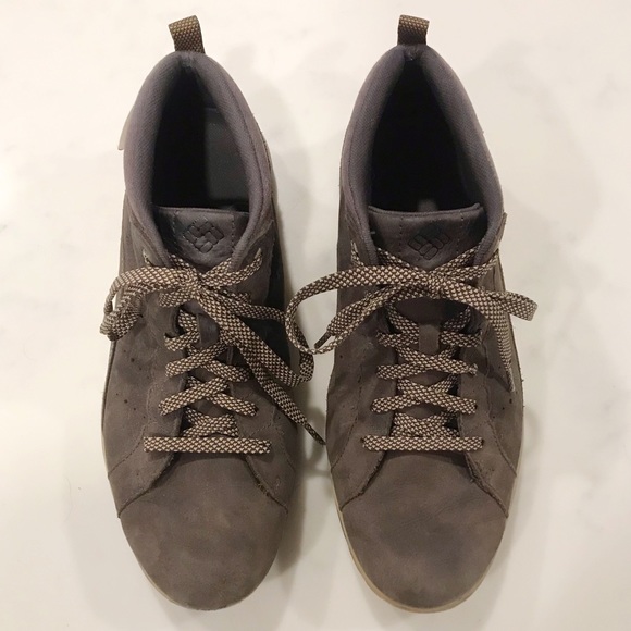 columbia desert boots